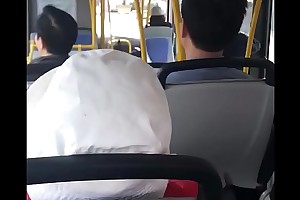thanh niên quay tay trên xe bus porn movie 