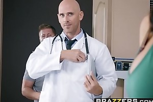 Brazzers - Doctor Adventures - (Reagan Foxx, Johnny Sins) - My Husband Is Right Outside. - Trailer preview